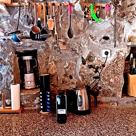 Marko With Football Field Сasa de vacaciones Drniš